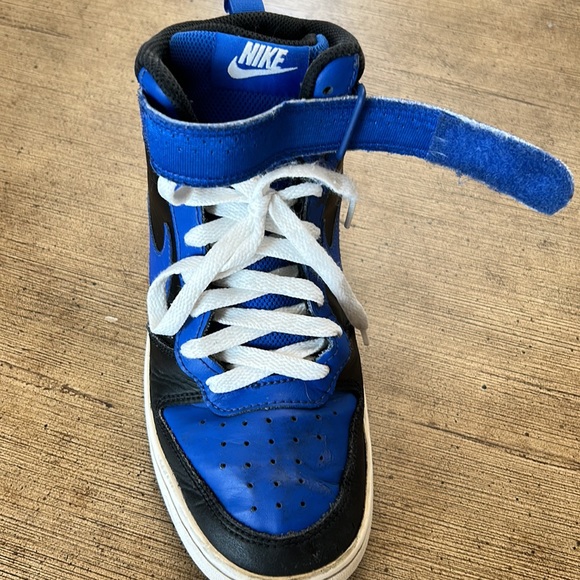 NIKE Court Borough Mid 2 Sneakers. - Picture 8 of 8